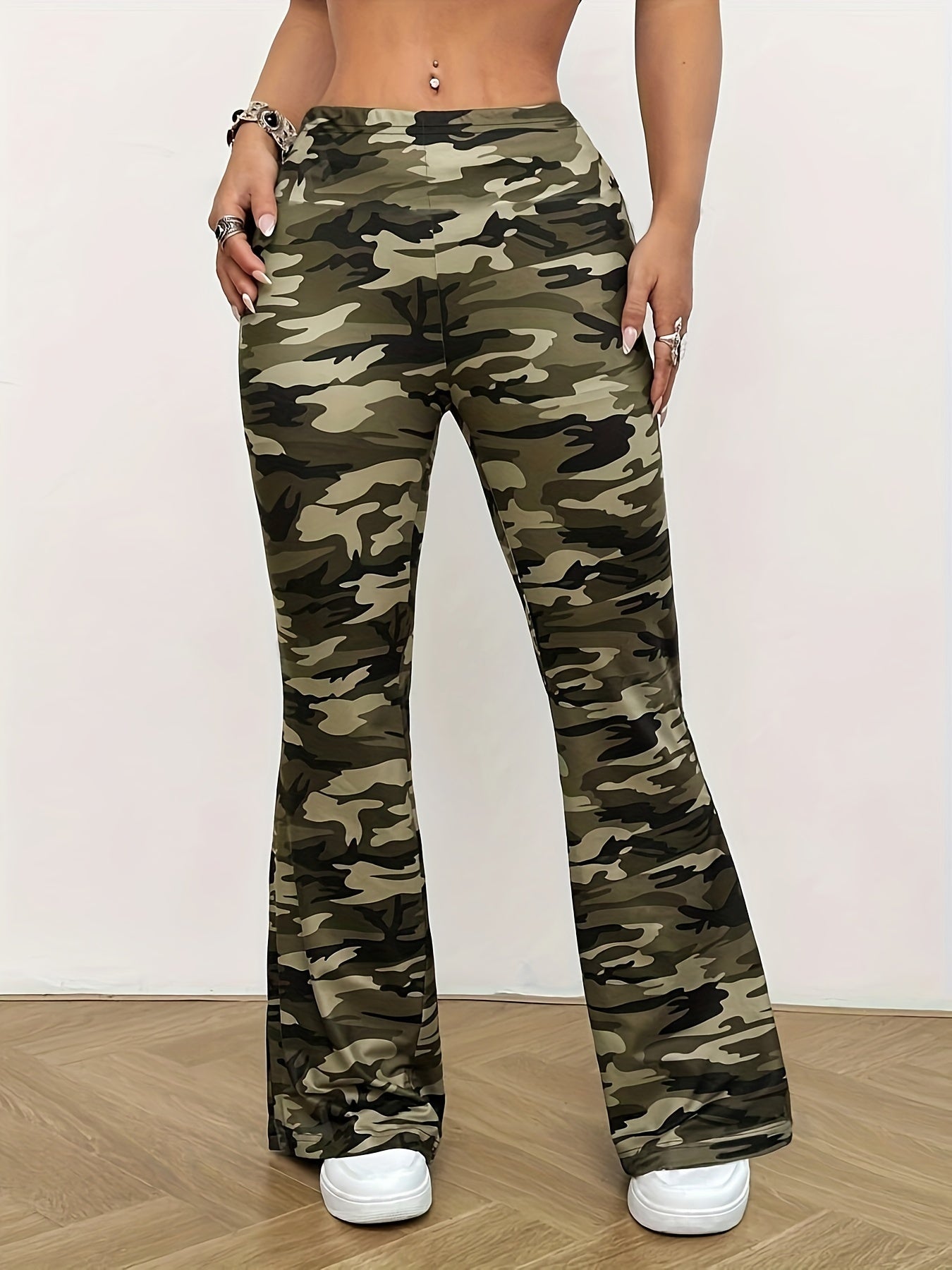 Pantaloni camouflage flare donna Valstrend, pantaloni casual slim a vita alta, ideali per tutte le stagioni, abbigliamento femminile