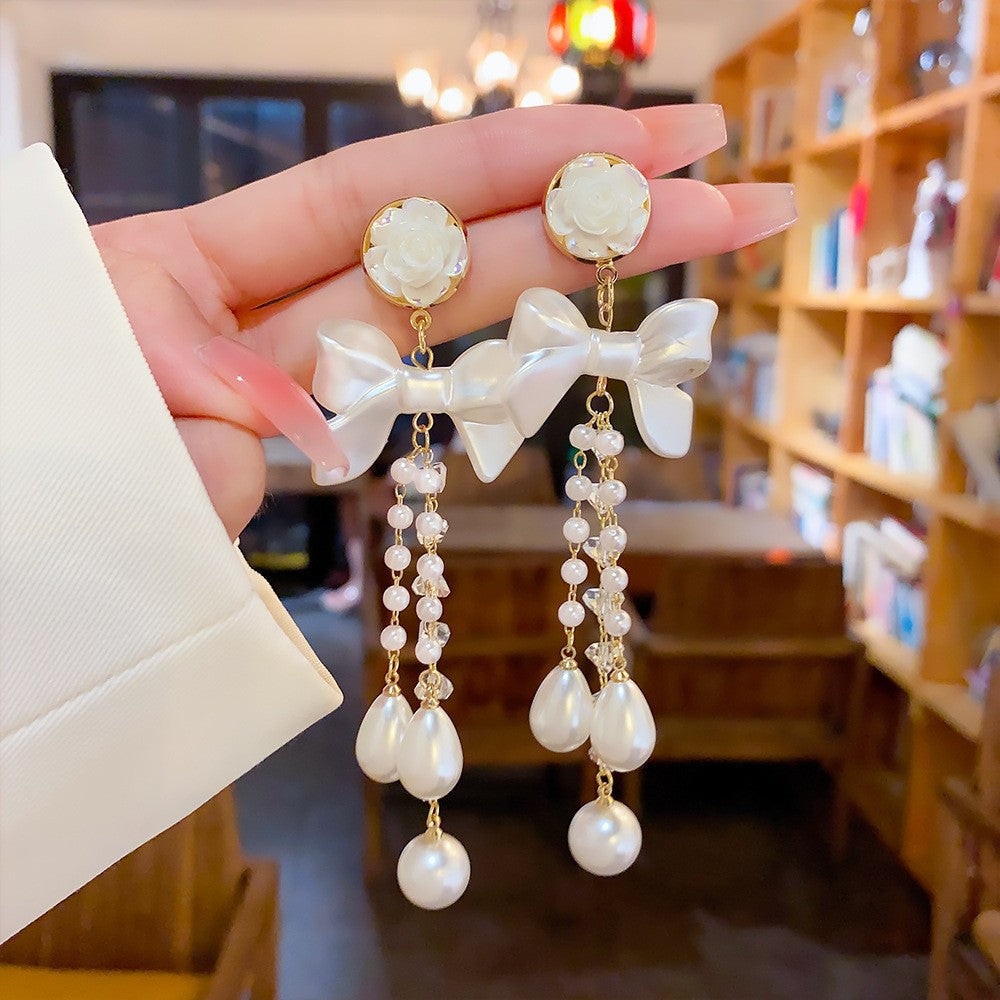 Orecchini in argento sterling con perle di lusso e aghi sottili, eleganti e raffinati, firmati Valstrend.
