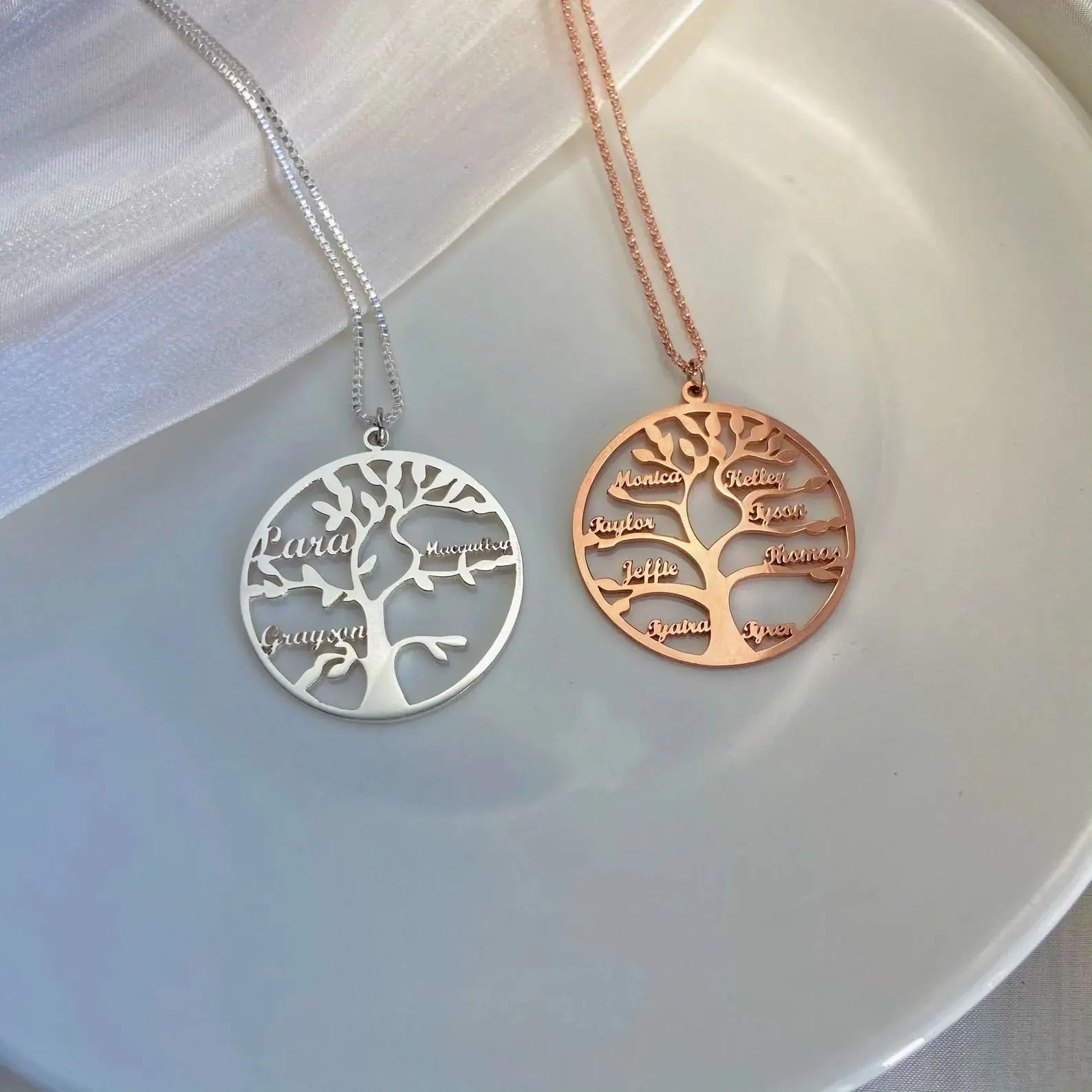 Collana Tree of Life di Maiden-Art, collana bohemien in argento con albero della vita, dettaglio elegante e naturale