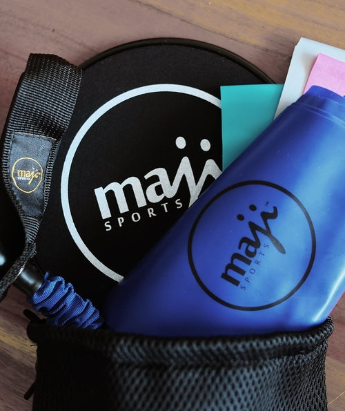 Set di prodotti Sajishop per il recupero muscolare e fitness, include attrezzi e integratori per il benessere fisico