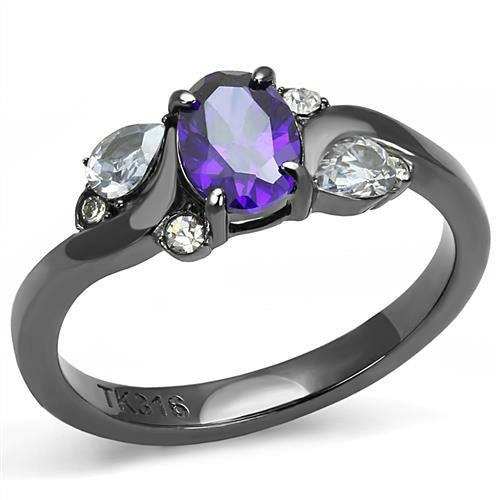 Anello in acciaio inossidabile nero chiaro IP Light Black con finitura IP Gun e AAA di alta qualità, mostrato in primo piano.