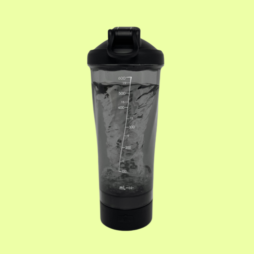 Bottiglia shaker elettrica Sajishop per proteine, ricaricabile, con design robusto e chiusura ermetica, ideale per frullati proteici.