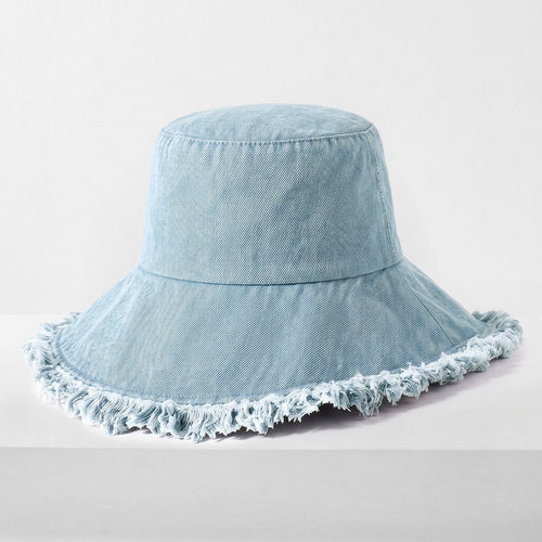 Cappello bucket frayed color lavanda di Sajishop, stile casual con dettagli sfilacciati e bordo morbido.