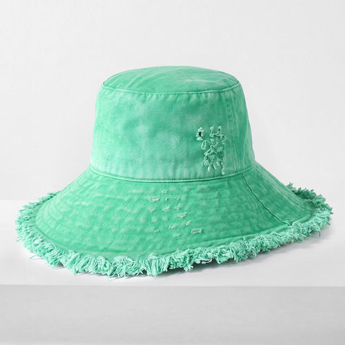 Cappello a secchiello sfibrato color lavanda di Sajishop, stile casual con bordi frangiati in tessuto morbido e leggero