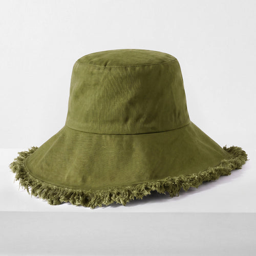 Cappello bucket frayed color lavanda di Sajishop, stile casual con bordi sfilacciati, tessuto morbido e leggero.