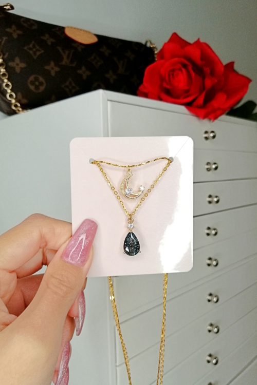 Collana a più strati Moon in argento placcato oro 18 carati di Sajishop, con dettagli delicati e design elegante.